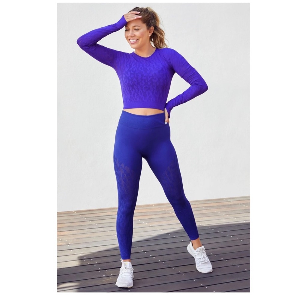 NWT FABLETICS Mid-Rise SculptKnit Leopard 7/8 Leggings